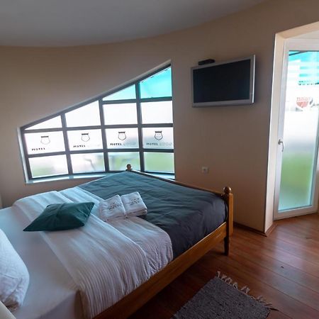 Motel Atos ลัคตาชิ ภายนอก รูปภาพ