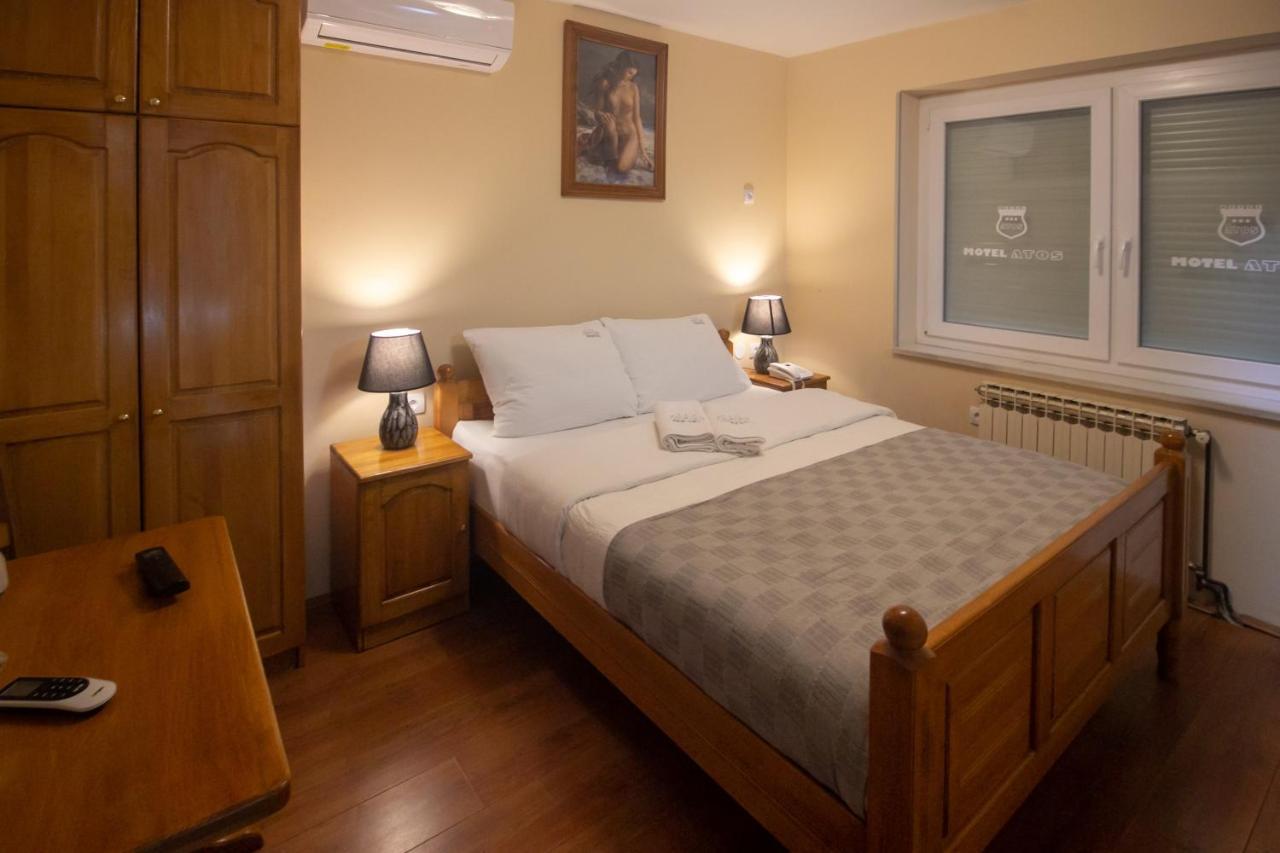 Motel Atos ลัคตาชิ ภายนอก รูปภาพ