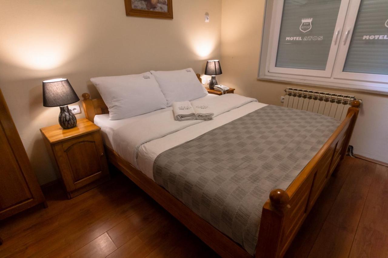 Motel Atos ลัคตาชิ ภายนอก รูปภาพ