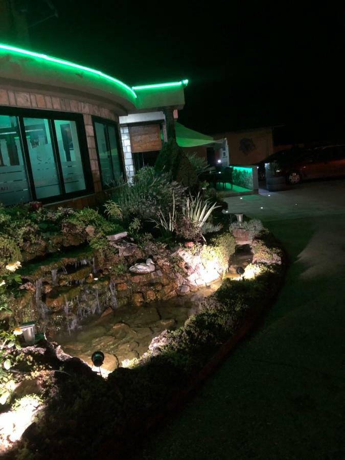Motel Atos ลัคตาชิ ภายนอก รูปภาพ